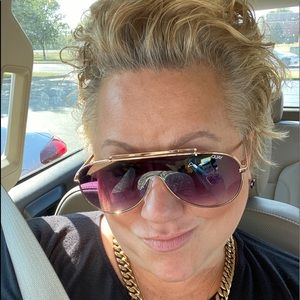 Meet your Posher, Catherine